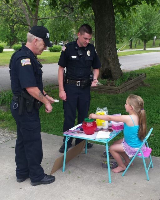 My Daughter Just Wanted to Sell Lemonade — Until the Police Showed Up