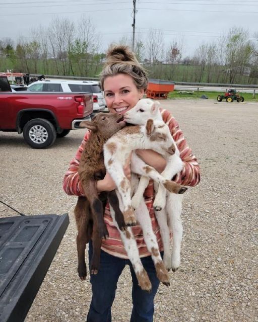 The Day I Rescued Three Baby Goats and Finally Grasped My Mother’s Final Words