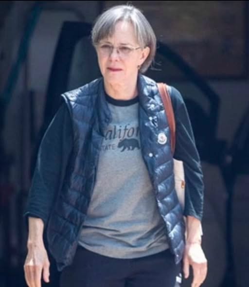 Sally Field’s Quiet Life Today Reveals The Truth About Finding Happiness After Fame